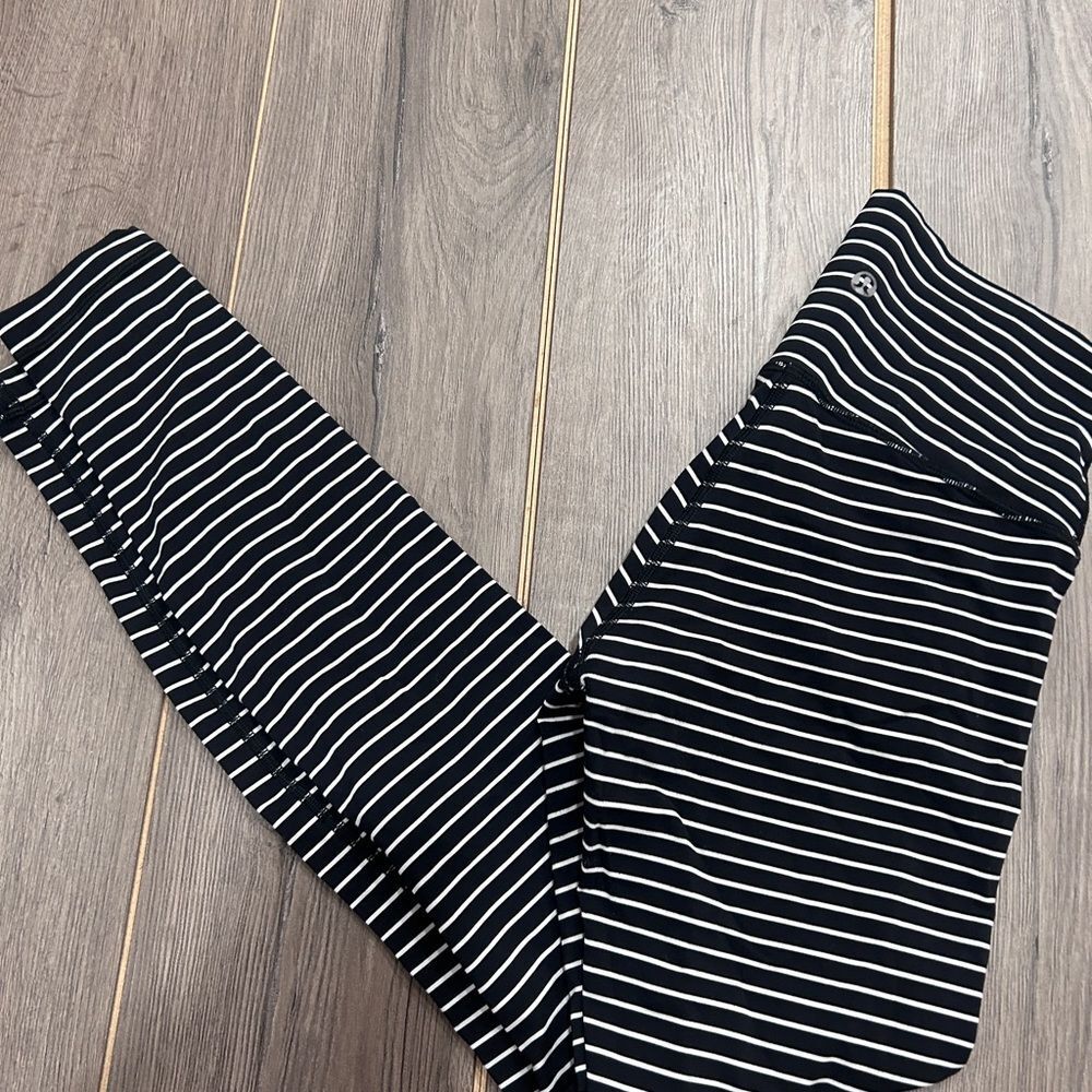 Wunder Under Striped High Rise 28”